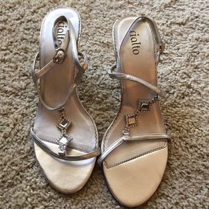 {Rialto} Silver heels